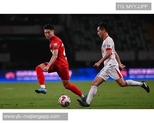 梅州客家茹子楠远射破门领先青岛海牛罗德里格射门中柱未果